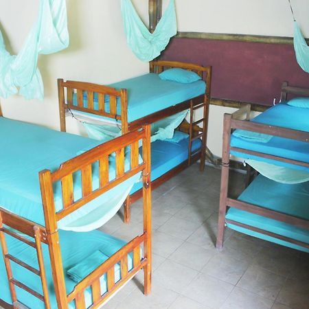 My Little House Surf&Backpacker Hostel Монтаньїта Екстер'єр фото